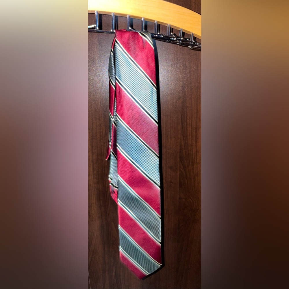 George Tie